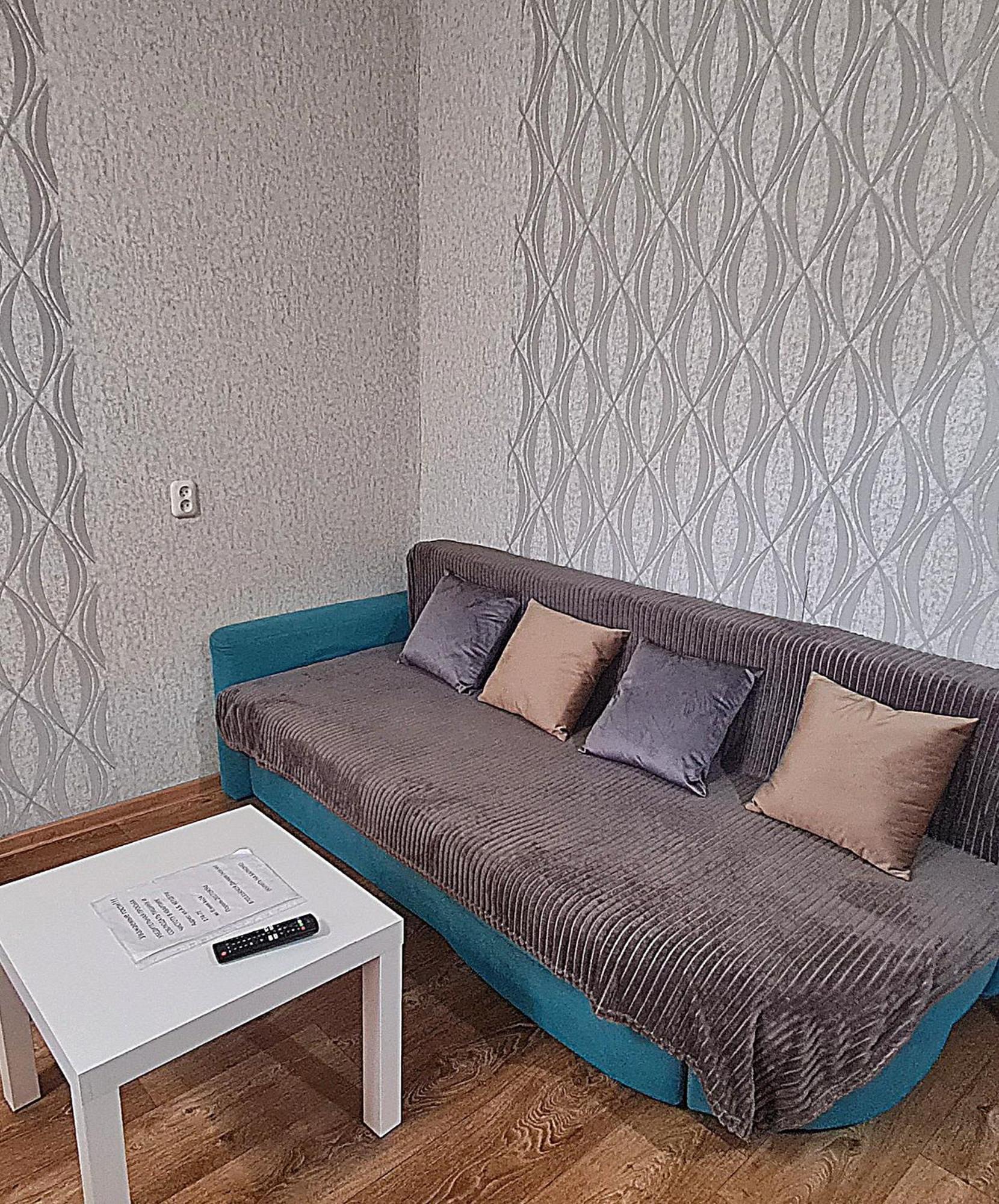 1 Комнатная Квартира В Центре Uralsk Ngoại thất bức ảnh